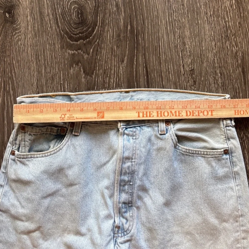 Vintage Made In USA Levi's 501 Light Wash Jeans